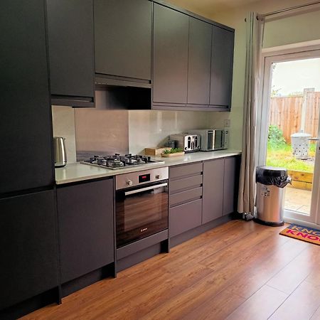Spacious 3 Bed Flat Belvedere Dartford Bagian luar foto