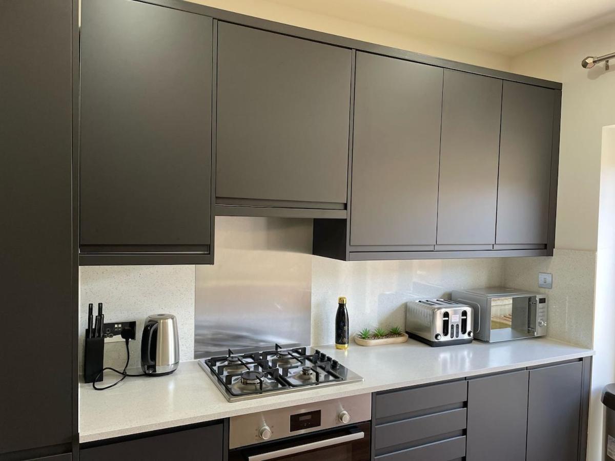 Spacious 3 Bed Flat Belvedere Dartford Bagian luar foto