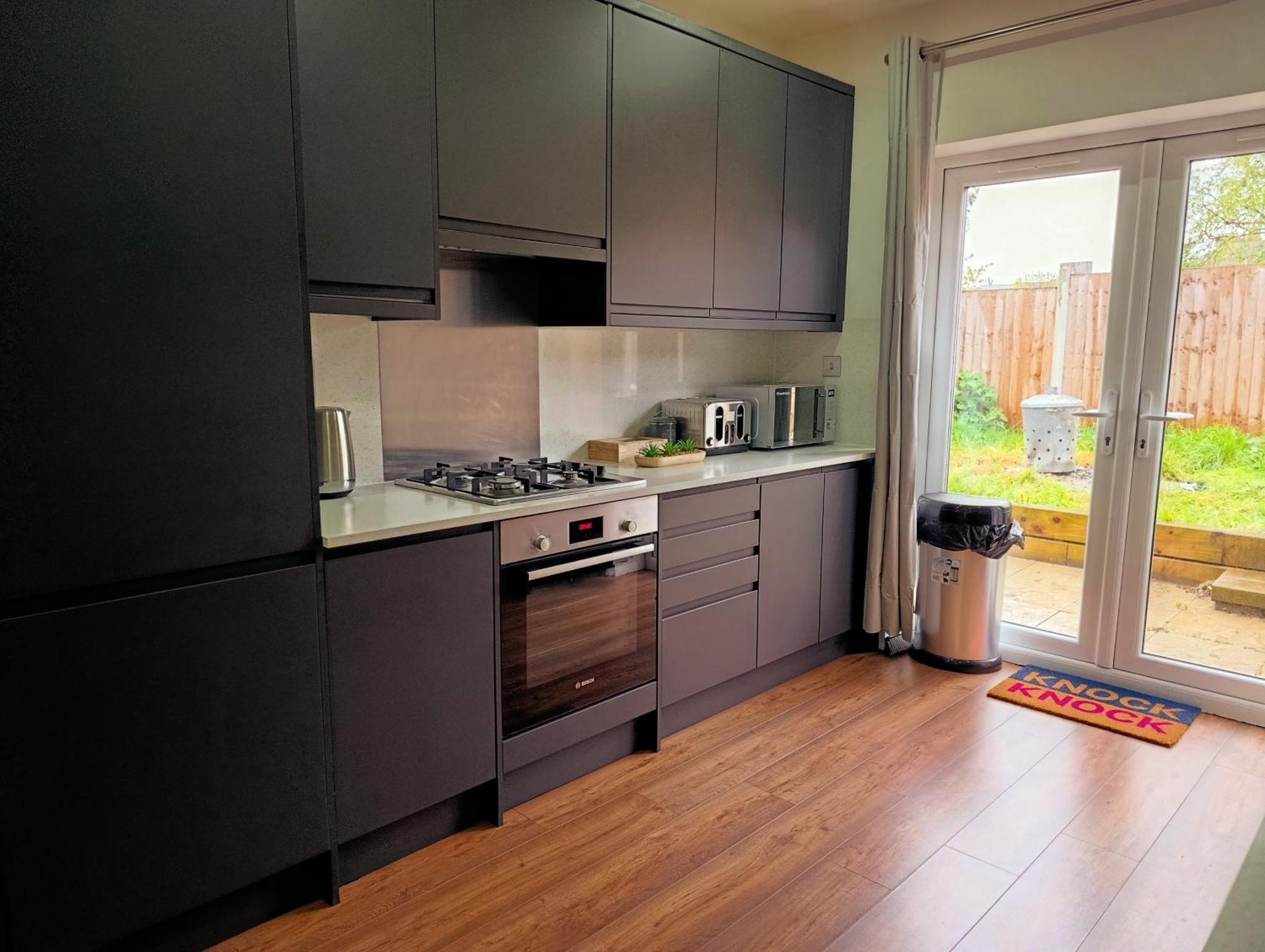 Spacious 3 Bed Flat Belvedere Dartford Bagian luar foto